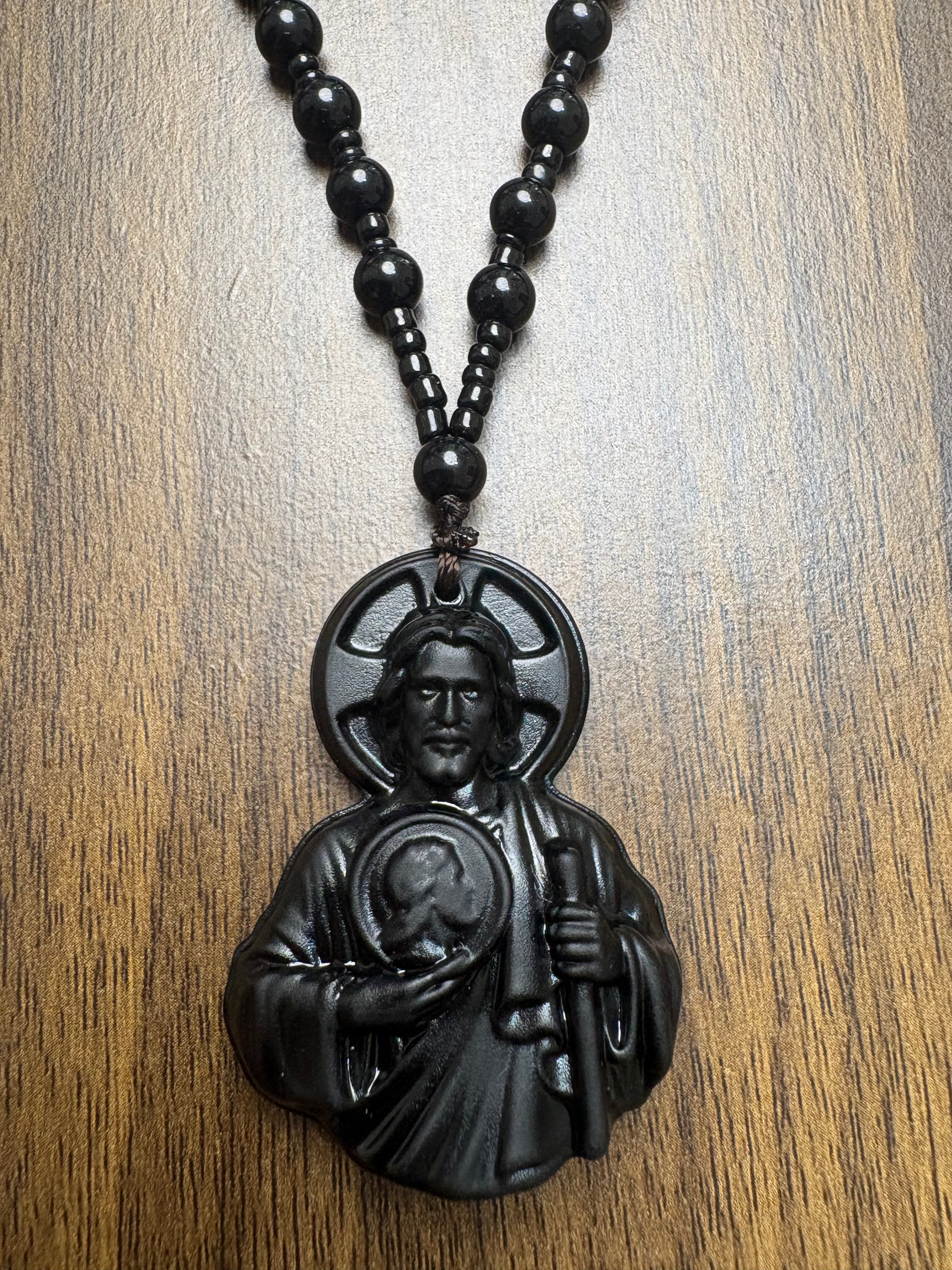 Collar con Rosario de San Judas Tadeo - Dije de Vidrio Premium (Verde Jade / Negro Obsidiana)