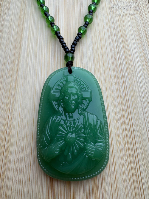 Collar de Sagrado Corazón de Jesús - Dije de Vidrio de Alta Calidad (Verde Jade / Negro Obsidiana)